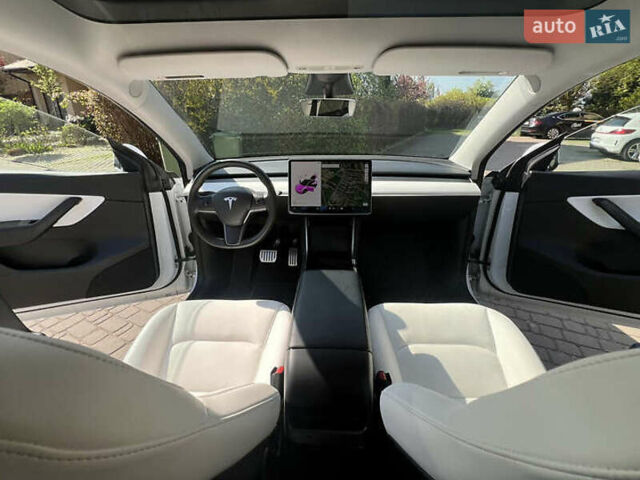 Білий Тесла Model Y, об'ємом двигуна 0 л та пробігом 77 тис. км за 21000 $, фото 9 на Automoto.ua