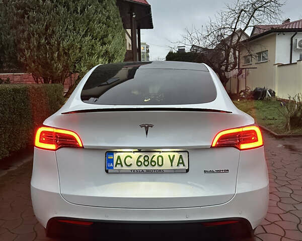 Белый Тесла Model Y, объемом двигателя 0 л и пробегом 226 тыс. км за 18800 $, фото 2 на Automoto.ua