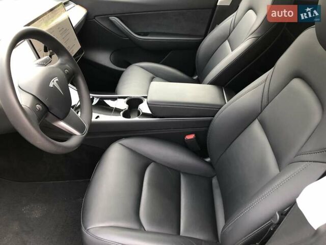 Белый Тесла Model Y, объемом двигателя 0 л и пробегом 51 тыс. км за 26000 $, фото 9 на Automoto.ua