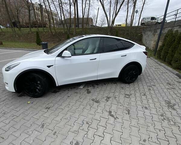 Білий Тесла Model Y, об'ємом двигуна 0 л та пробігом 21 тис. км за 19000 $, фото 12 на Automoto.ua