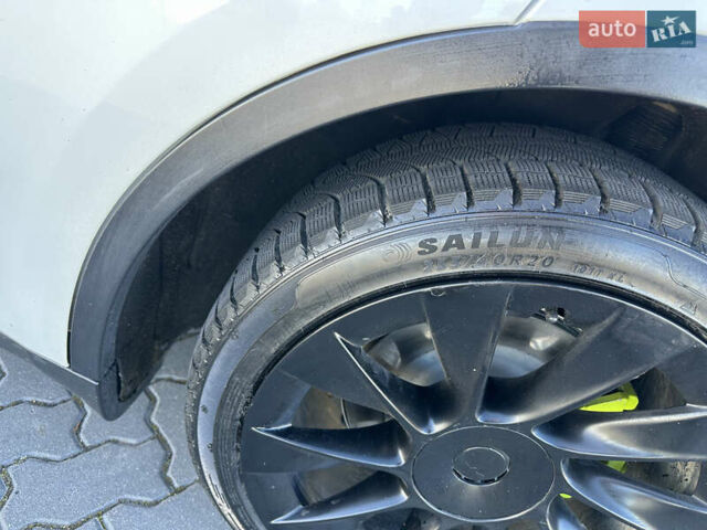 Белый Тесла Model Y, объемом двигателя 0 л и пробегом 85 тыс. км за 22900 $, фото 32 на Automoto.ua