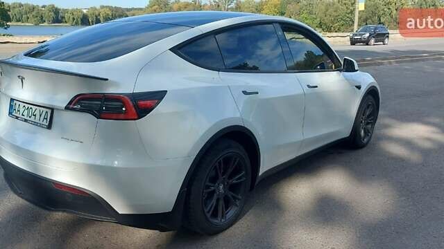 Білий Тесла Model Y, об'ємом двигуна 0 л та пробігом 34 тис. км за 31500 $, фото 3 на Automoto.ua