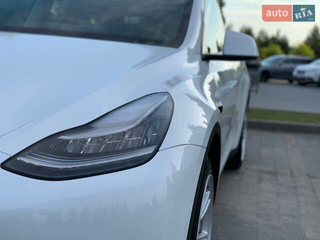 Белый Тесла Model Y, объемом двигателя 0 л и пробегом 35 тыс. км за 26500 $, фото 9 на Automoto.ua