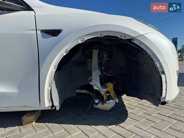 Білий Тесла Model Y, об'ємом двигуна 0 л та пробігом 123 тис. км за 15700 $, фото 11 на Automoto.ua