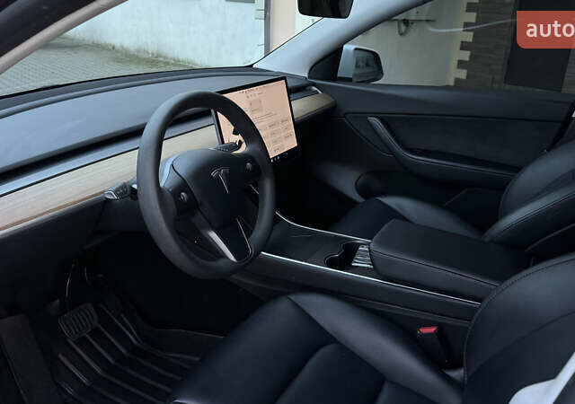 Білий Тесла Model Y, об'ємом двигуна 0 л та пробігом 187 тис. км за 18900 $, фото 20 на Automoto.ua