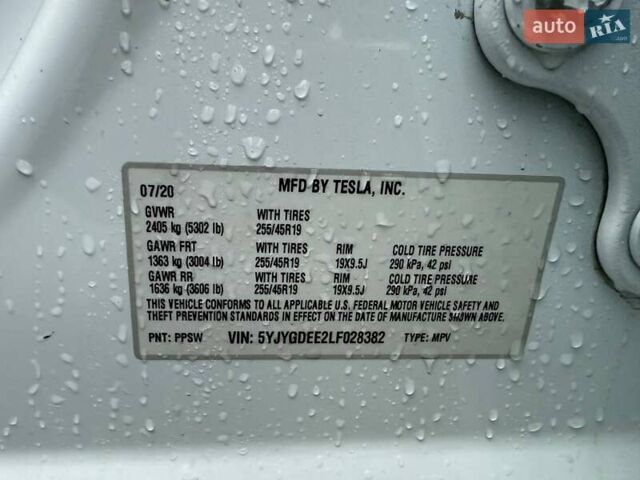 Белый Тесла Model Y, объемом двигателя 0 л и пробегом 142 тыс. км за 18800 $, фото 16 на Automoto.ua