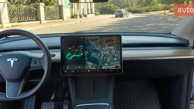 Білий Тесла Model Y, об'ємом двигуна 0 л та пробігом 34 тис. км за 31500 $, фото 10 на Automoto.ua