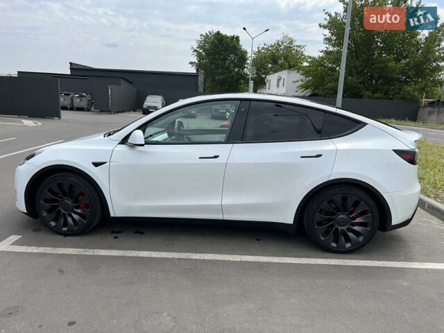 Белый Тесла Model Y, объемом двигателя 0 л и пробегом 23 тыс. км за 44000 $, фото 7 на Automoto.ua