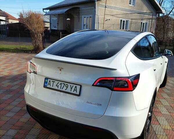 Белый Тесла Model Y, объемом двигателя 0 л и пробегом 113 тыс. км за 24700 $, фото 62 на Automoto.ua