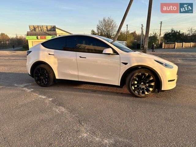 Білий Тесла Model Y, об'ємом двигуна 0 л та пробігом 40 тис. км за 29999 $, фото 7 на Automoto.ua