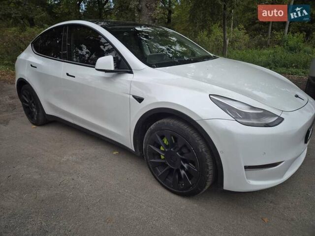 Белый Тесла Model Y, объемом двигателя 0 л и пробегом 104 тыс. км за 23500 $, фото 3 на Automoto.ua