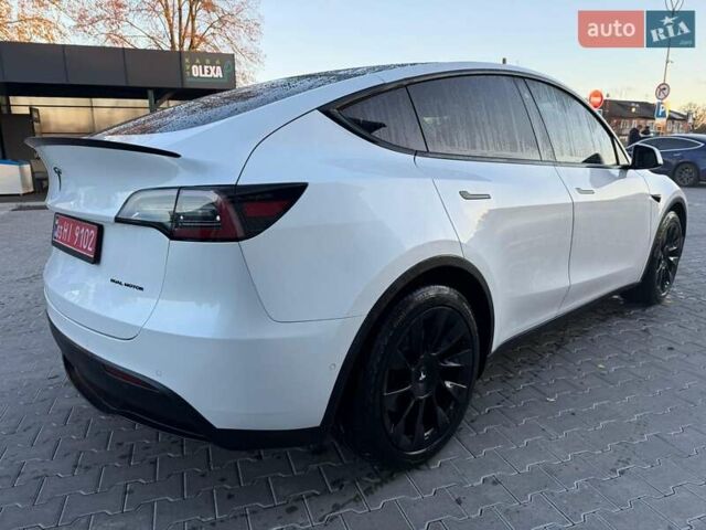 Белый Тесла Model Y, объемом двигателя 0 л и пробегом 132 тыс. км за 20800 $, фото 20 на Automoto.ua
