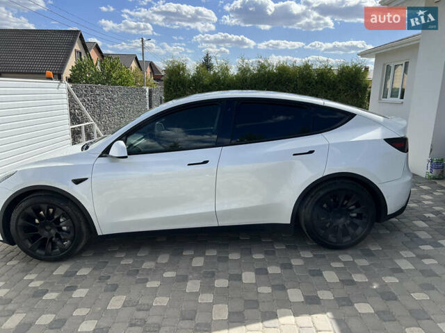 Белый Тесла Model Y, объемом двигателя 0 л и пробегом 108 тыс. км за 22800 $, фото 6 на Automoto.ua