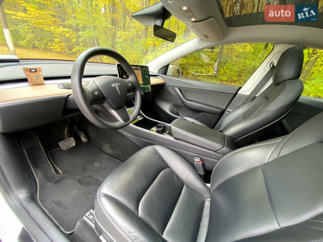 Тесла Model Y 2020 в Виннице на Automoto.ua Белый Тесла Model Y, объемом двигателя 0 л и пробегом 102 тыс. км за 23500 $, фото 12 на Automoto.ua