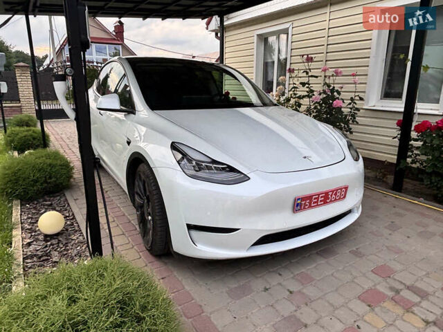 Белый Тесла Model Y, объемом двигателя 0 л и пробегом 107 тыс. км за 22000 $, фото 3 на Automoto.ua