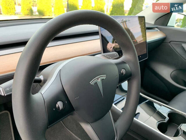 Белый Тесла Model Y, объемом двигателя 0 л и пробегом 35 тыс. км за 26500 $, фото 20 на Automoto.ua
