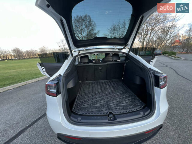 Белый Тесла Model Y, объемом двигателя 0 л и пробегом 90 тыс. км за 21300 $, фото 7 на Automoto.ua