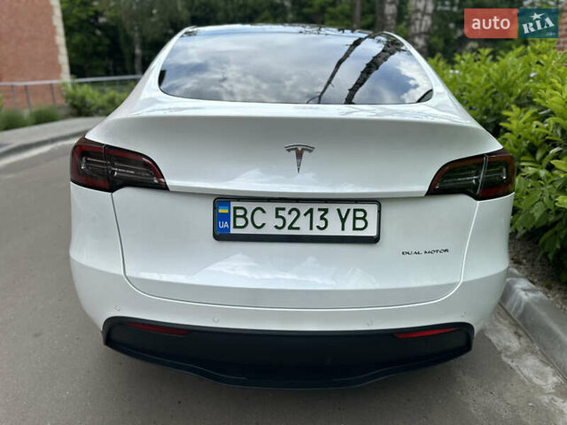 Белый Тесла Model Y, объемом двигателя 0 л и пробегом 53 тыс. км за 23500 $, фото 16 на Automoto.ua