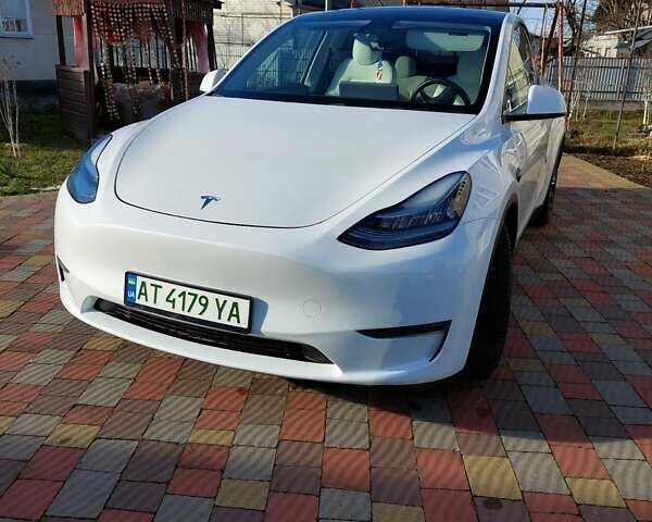 Белый Тесла Model Y, объемом двигателя 0 л и пробегом 113 тыс. км за 24700 $, фото 37 на Automoto.ua
