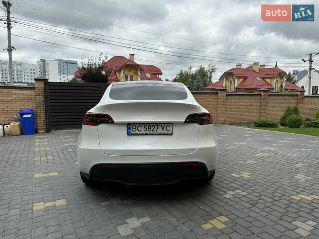 Белый Тесла Model Y, объемом двигателя 0 л и пробегом 98 тыс. км за 23900 $, фото 5 на Automoto.ua