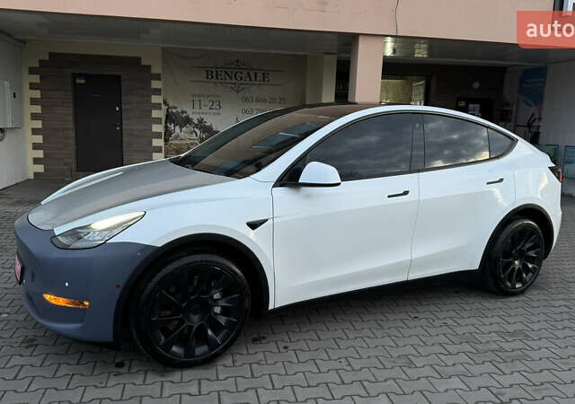 Білий Тесла Model Y, об'ємом двигуна 0 л та пробігом 187 тис. км за 18900 $, фото 2 на Automoto.ua