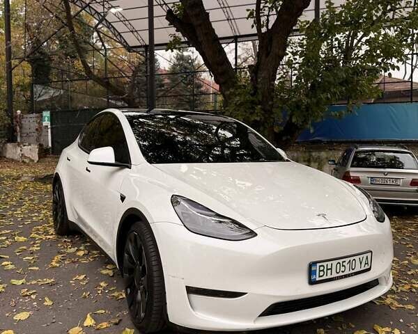 Белый Тесла Model Y, объемом двигателя 0 л и пробегом 28 тыс. км за 26300 $, фото 3 на Automoto.ua