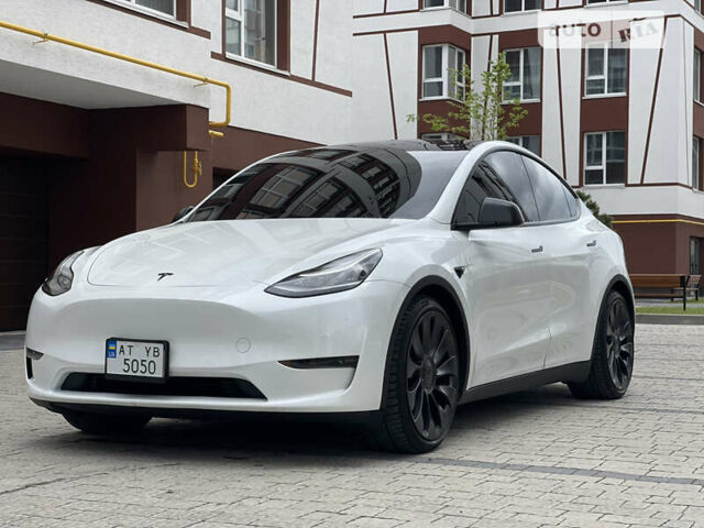 Белый Тесла Model Y, объемом двигателя 0 л и пробегом 78 тыс. км за 33800 $, фото 9 на Automoto.ua