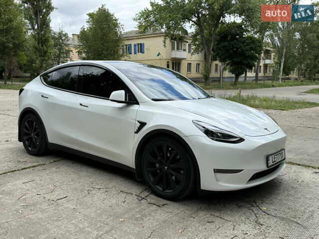 Белый Тесла Model Y, объемом двигателя 0 л и пробегом 86 тыс. км за 27000 $, фото 4 на Automoto.ua