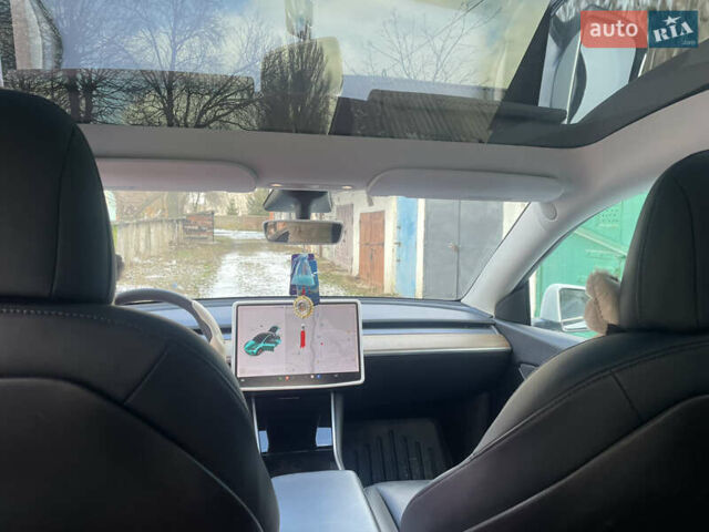 Білий Тесла Model Y, об'ємом двигуна 0 л та пробігом 87 тис. км за 21999 $, фото 12 на Automoto.ua
