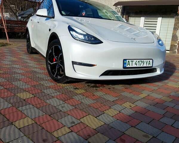 Белый Тесла Model Y, объемом двигателя 0 л и пробегом 113 тыс. км за 24700 $, фото 53 на Automoto.ua