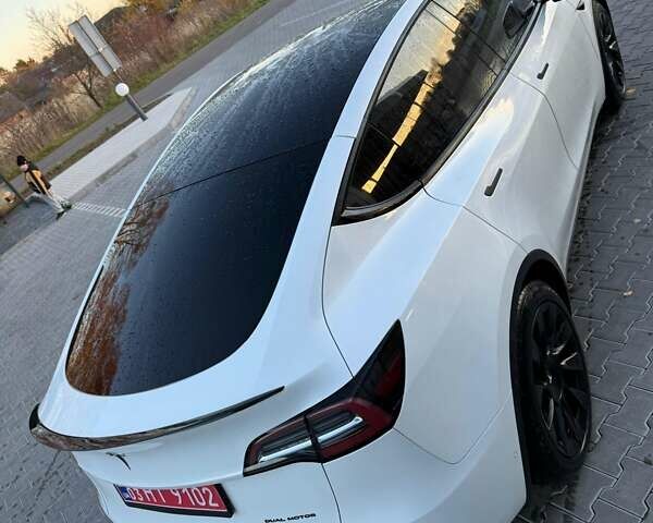 Белый Тесла Model Y, объемом двигателя 0 л и пробегом 132 тыс. км за 20800 $, фото 32 на Automoto.ua