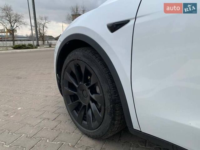 Белый Тесла Model Y, объемом двигателя 0 л и пробегом 90 тыс. км за 22000 $, фото 18 на Automoto.ua
