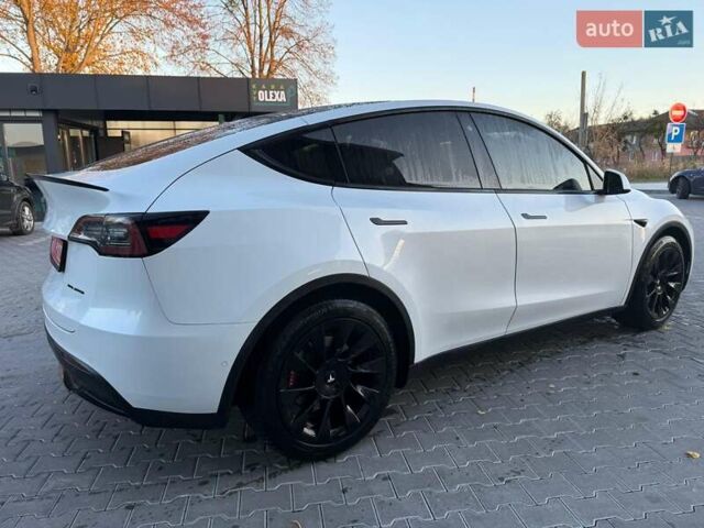 Белый Тесла Model Y, объемом двигателя 0 л и пробегом 132 тыс. км за 20800 $, фото 19 на Automoto.ua