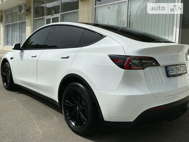 Белый Тесла Model Y, объемом двигателя 0 л и пробегом 23 тыс. км за 38500 $, фото 3 на Automoto.ua