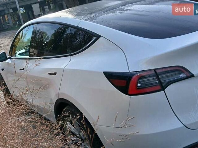 Белый Тесла Model Y, объемом двигателя 0 л и пробегом 69 тыс. км за 23300 $, фото 8 на Automoto.ua