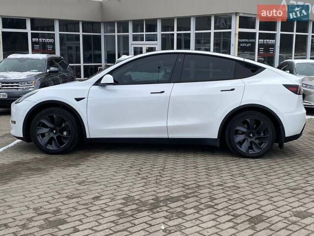 Белый Тесла Model Y, объемом двигателя 0 л и пробегом 75 тыс. км за 28300 $, фото 3 на Automoto.ua