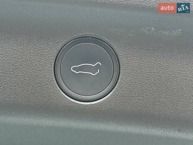 Білий Тесла Model Y, об'ємом двигуна 0 л та пробігом 111 тис. км за 23599 $, фото 16 на Automoto.ua