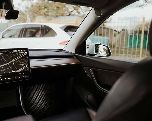 Белый Тесла Model Y, объемом двигателя 0 л и пробегом 15 тыс. км за 21000 $, фото 8 на Automoto.ua
