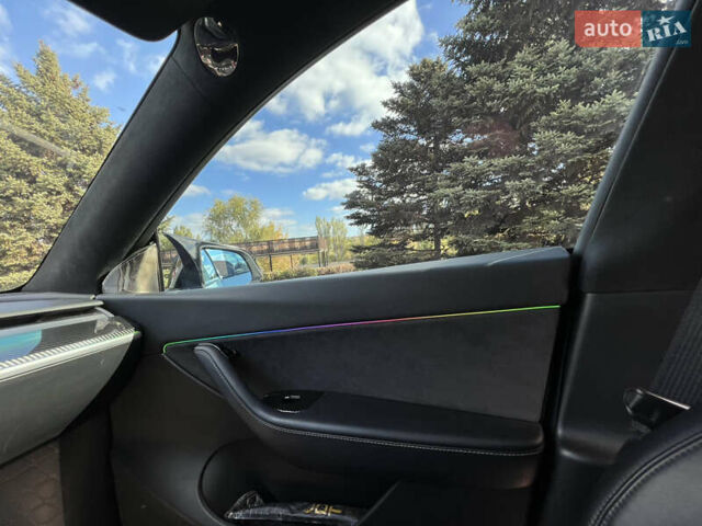 Білий Тесла Model Y, об'ємом двигуна 0 л та пробігом 126 тис. км за 28800 $, фото 19 на Automoto.ua
