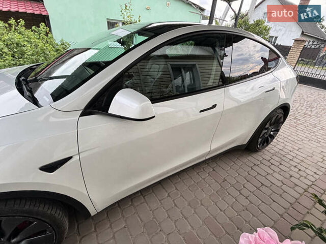 Белый Тесла Model Y, объемом двигателя 0 л и пробегом 107 тыс. км за 22000 $, фото 6 на Automoto.ua