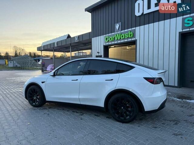 Белый Тесла Model Y, объемом двигателя 0 л и пробегом 132 тыс. км за 20800 $, фото 115 на Automoto.ua