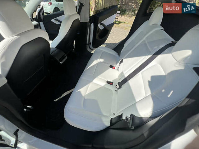 Білий Тесла Model Y, об'ємом двигуна 0 л та пробігом 77 тис. км за 21000 $, фото 13 на Automoto.ua