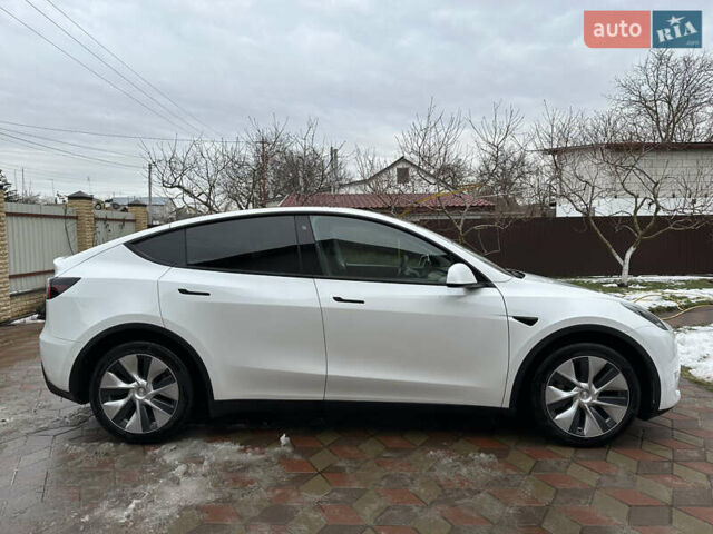 Белый Тесла Model Y, объемом двигателя 0 л и пробегом 76 тыс. км за 26900 $, фото 4 на Automoto.ua