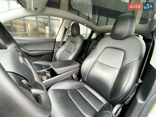 Белый Тесла Model Y, объемом двигателя 0 л и пробегом 105 тыс. км за 22500 $, фото 18 на Automoto.ua