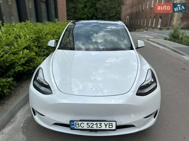 Белый Тесла Model Y, объемом двигателя 0 л и пробегом 53 тыс. км за 23500 $, фото 28 на Automoto.ua
