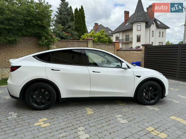 Белый Тесла Model Y, объемом двигателя 0 л и пробегом 98 тыс. км за 23900 $, фото 7 на Automoto.ua