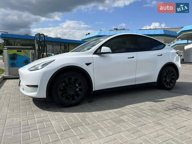 Білий Тесла Model Y, об'ємом двигуна 0 л та пробігом 100 тис. км за 22500 $, фото 16 на Automoto.ua