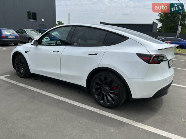 Белый Тесла Model Y, объемом двигателя 0 л и пробегом 23 тыс. км за 44000 $, фото 5 на Automoto.ua
