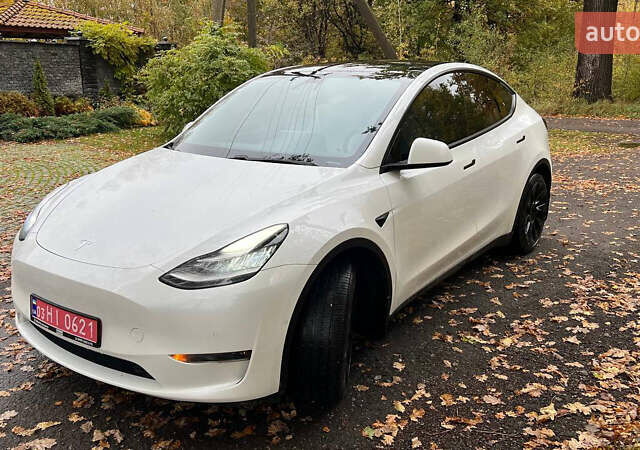 Тесла Model Y 2020 в Житомире на Automoto.ua Белый Тесла Model Y, объемом двигателя 0 л и пробегом 150 тыс. км за 22000 $, фото 17 на Automoto.ua