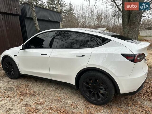 Белый Тесла Model Y, объемом двигателя 0 л и пробегом 116 тыс. км за 23500 $, фото 2 на Automoto.ua